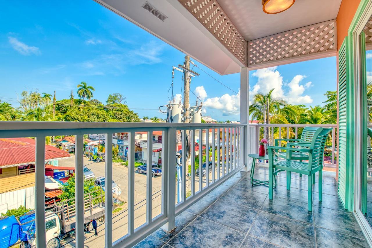 Bocas Paradise Hotel โบกัสทาวน์ ภายนอก รูปภาพ